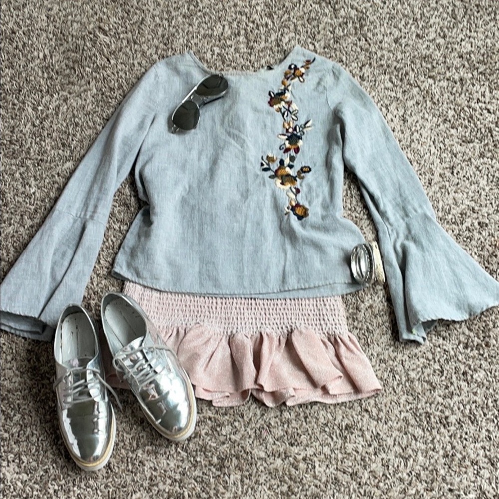 Zara gray trim top